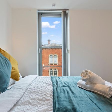Heart Of City Centre Luxury Apartment With Secure Underground Parking 버밍엄 외부 사진