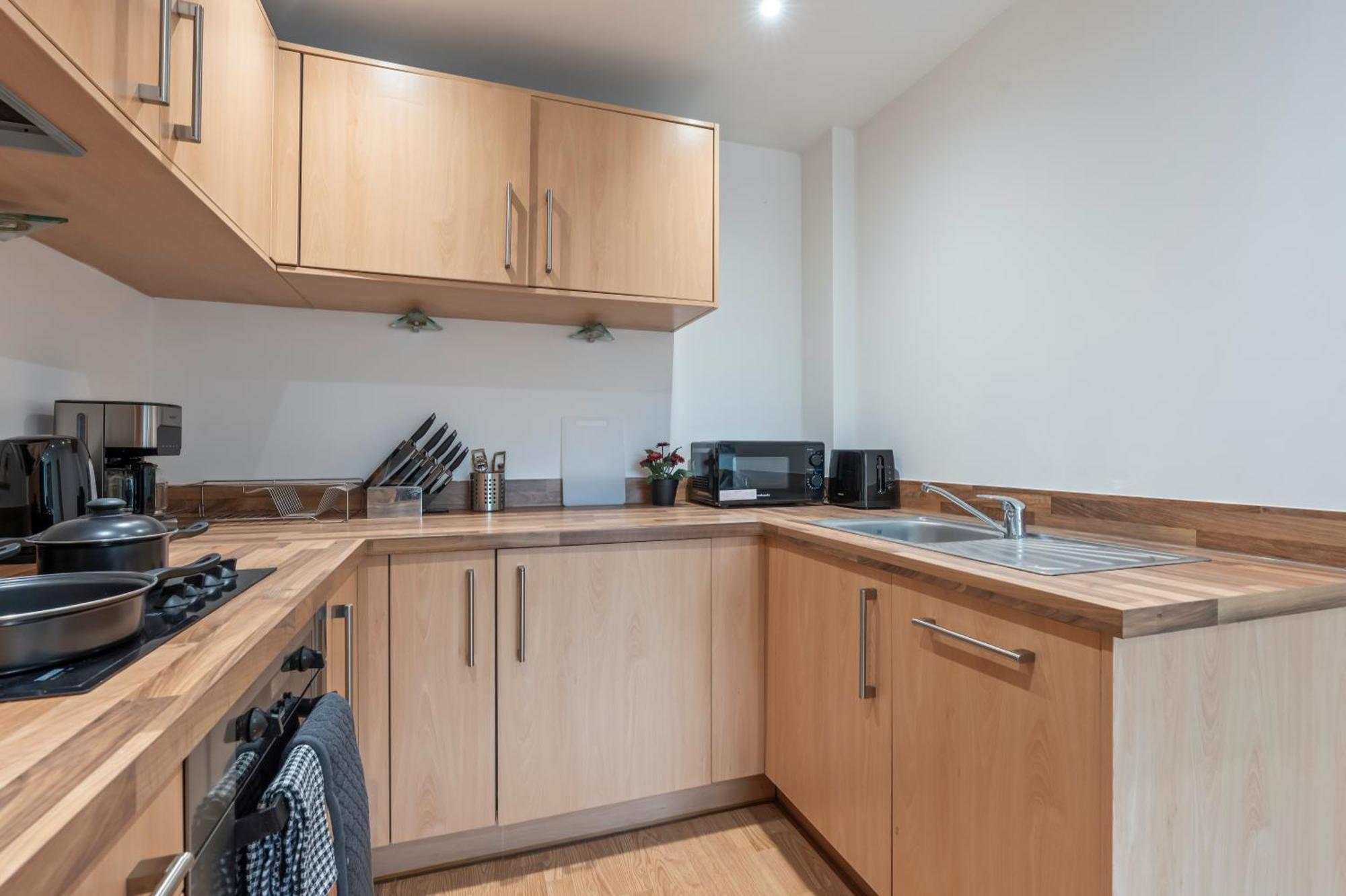 Heart Of City Centre Luxury Apartment With Secure Underground Parking 버밍엄 외부 사진
