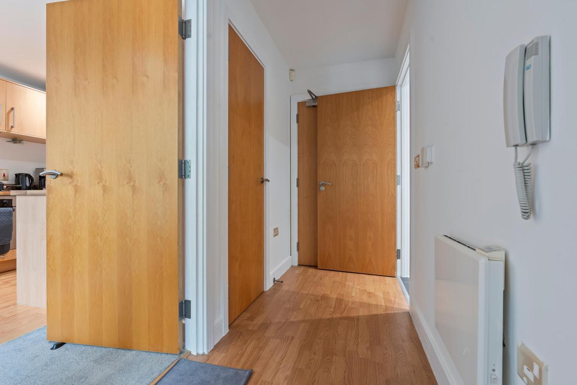 Heart Of City Centre Luxury Apartment With Secure Underground Parking 버밍엄 외부 사진