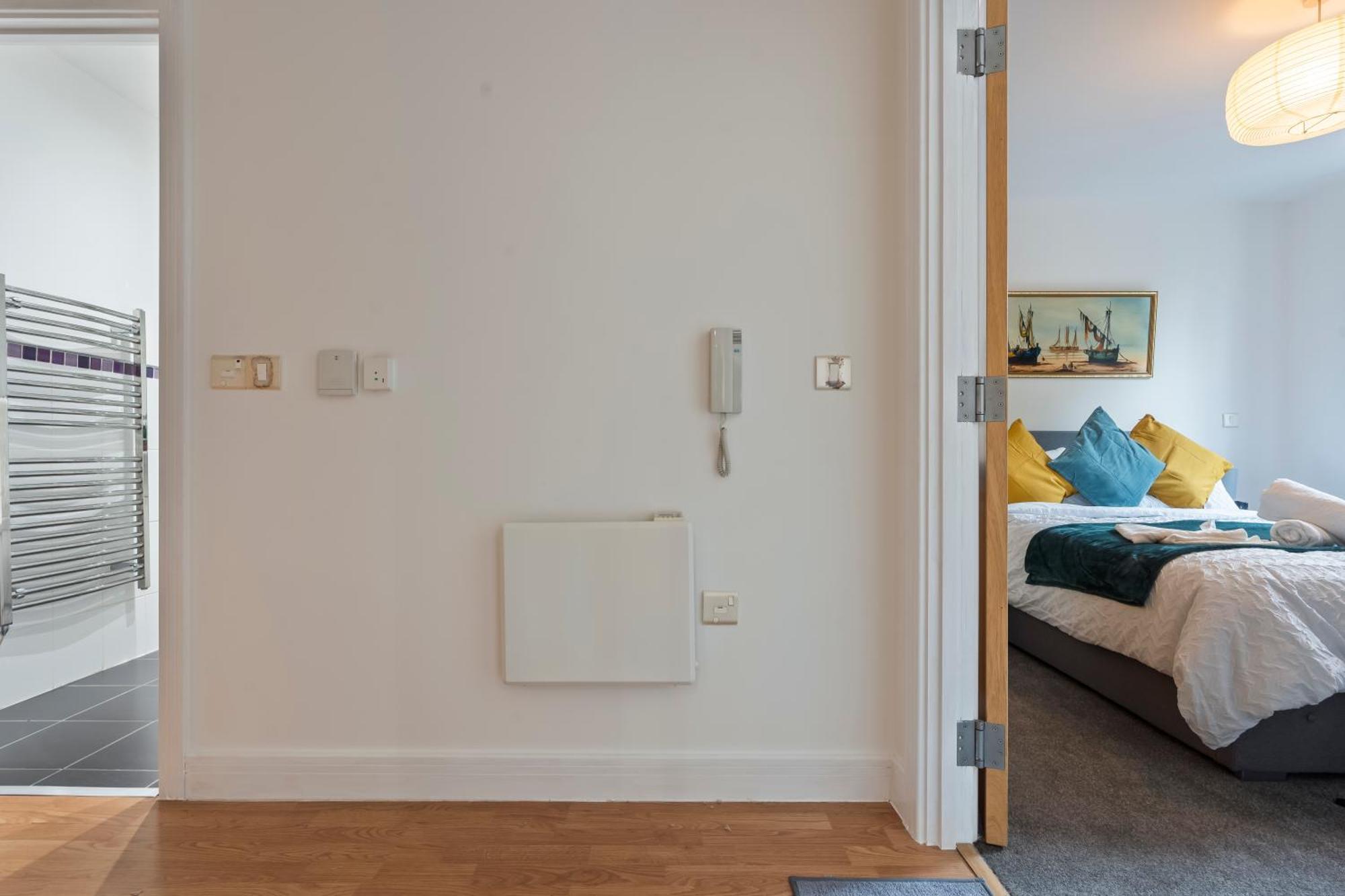 Heart Of City Centre Luxury Apartment With Secure Underground Parking 버밍엄 외부 사진