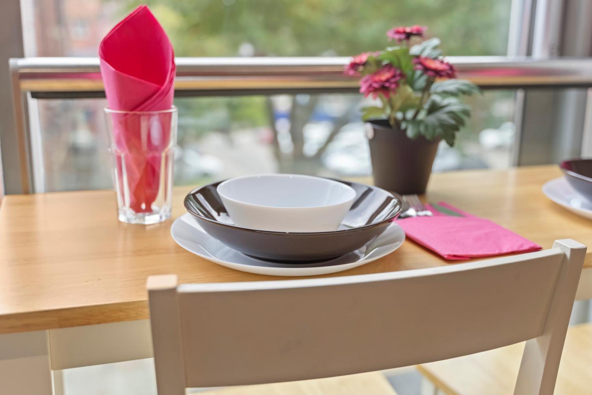 Heart Of City Centre Luxury Apartment With Secure Underground Parking 버밍엄 외부 사진