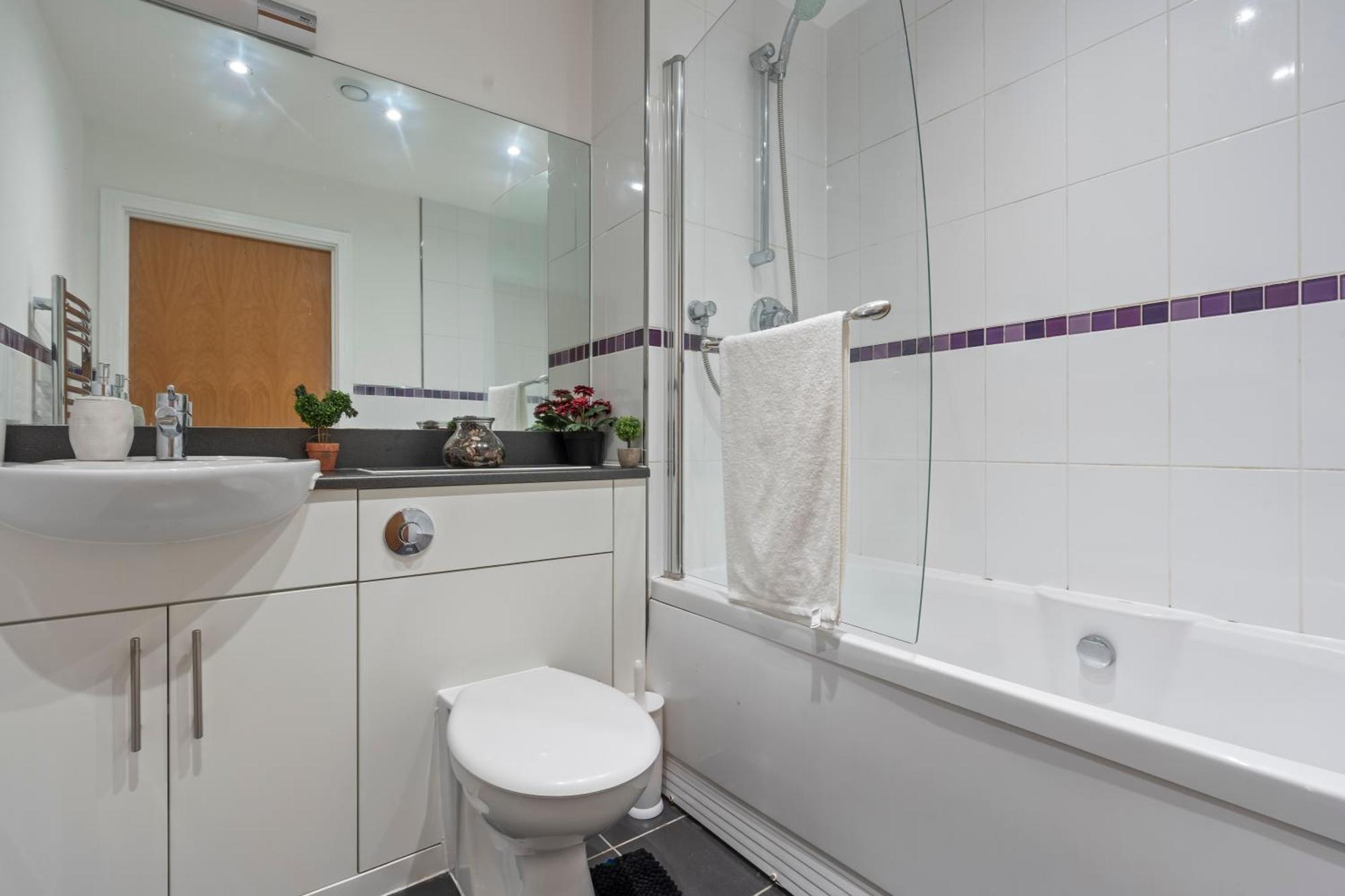Heart Of City Centre Luxury Apartment With Secure Underground Parking 버밍엄 외부 사진